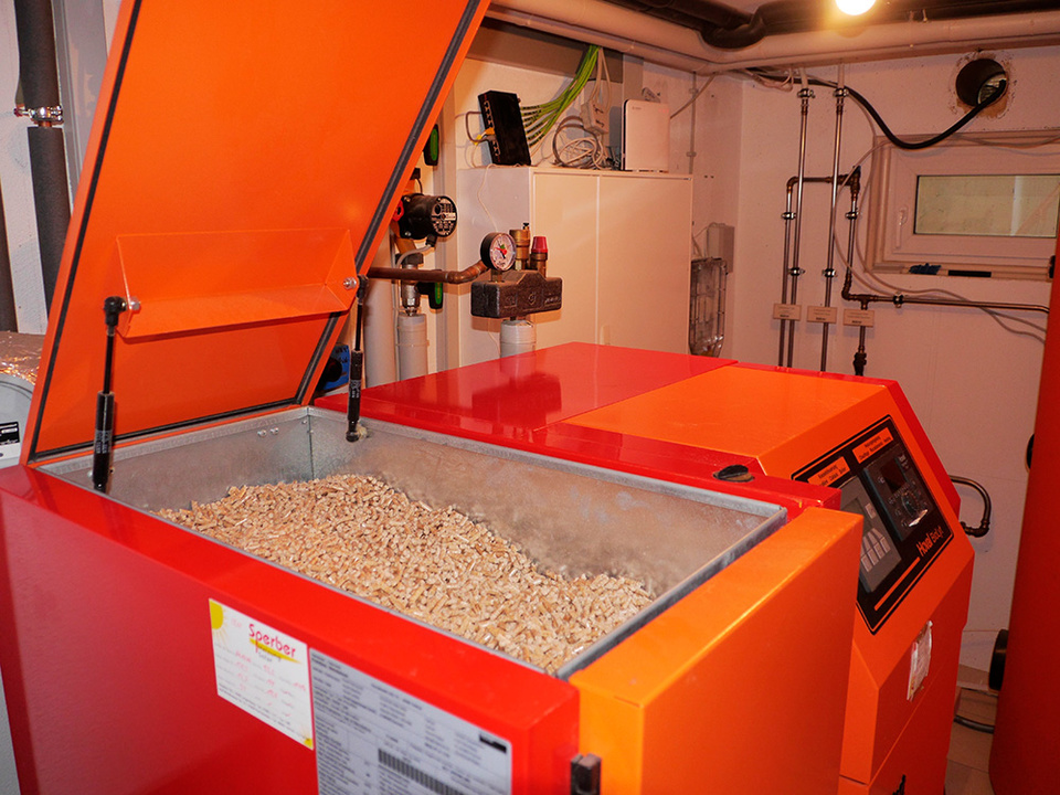 Palletheizung2 bei EAA Elektro Anlagenbau Amberg in Amberg